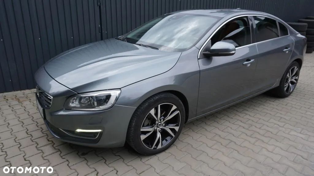 Volvo S60 2.5 T5 - 1