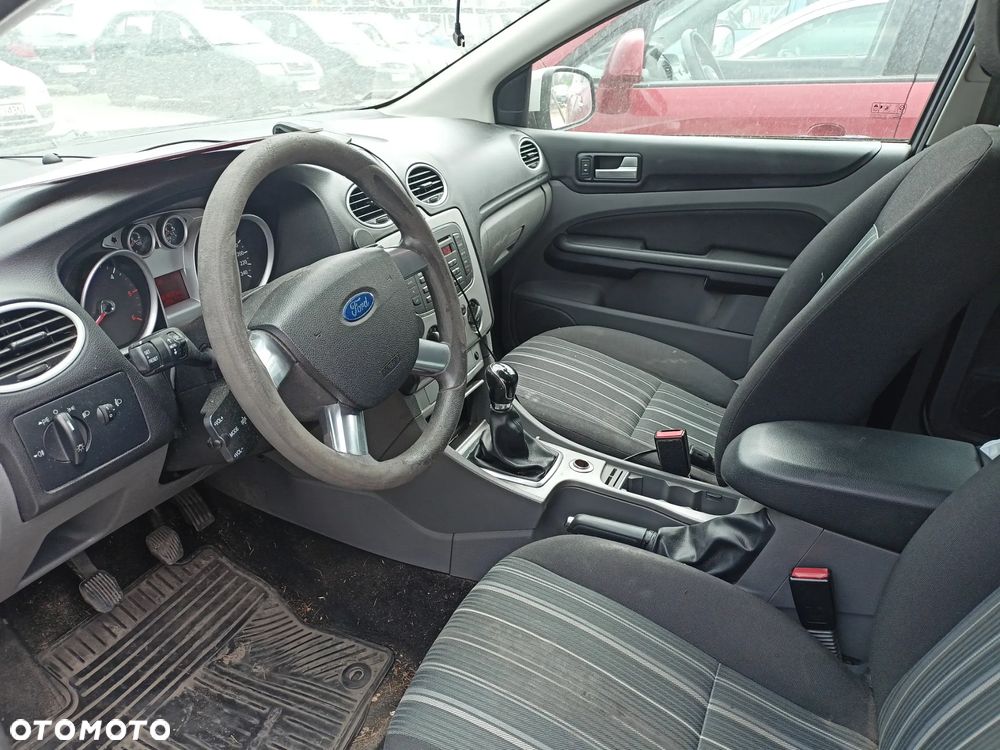 Ford Focus - 8