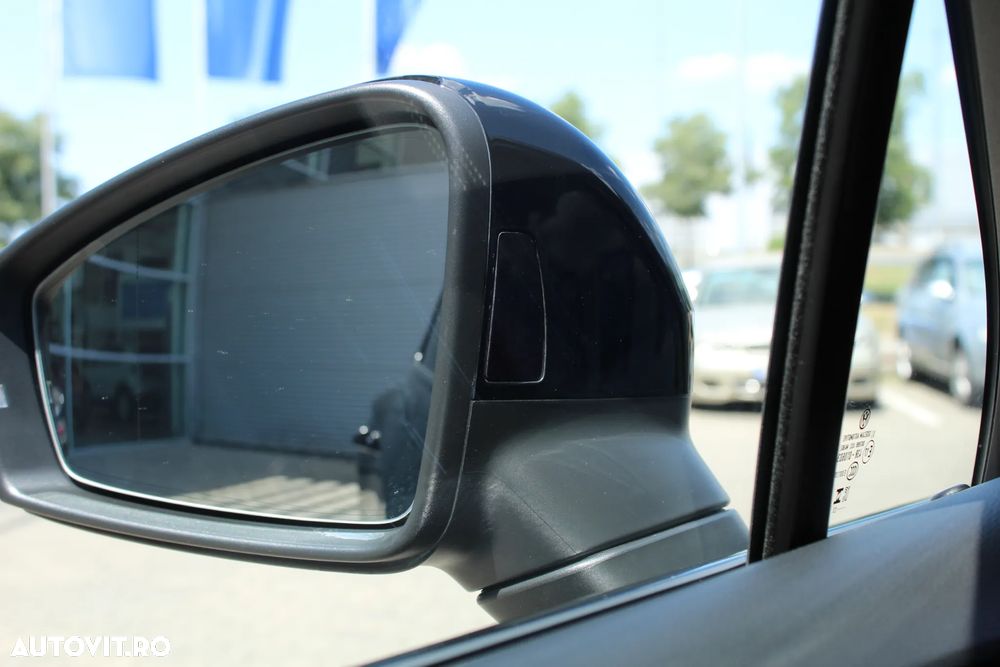 Volkswagen Touareg 3.0 V6 TDI 4Motion DPF Automatik R-Line - 32