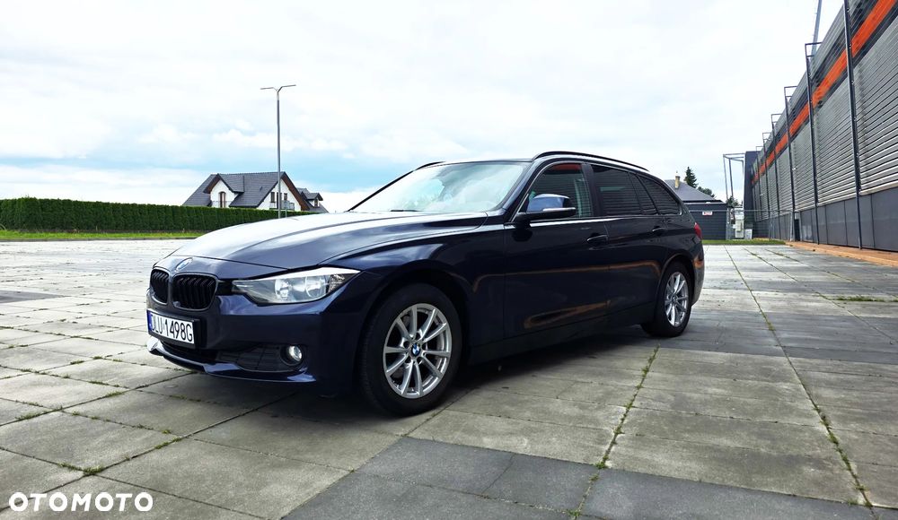BMW Seria 3 318d Sport Line - 3