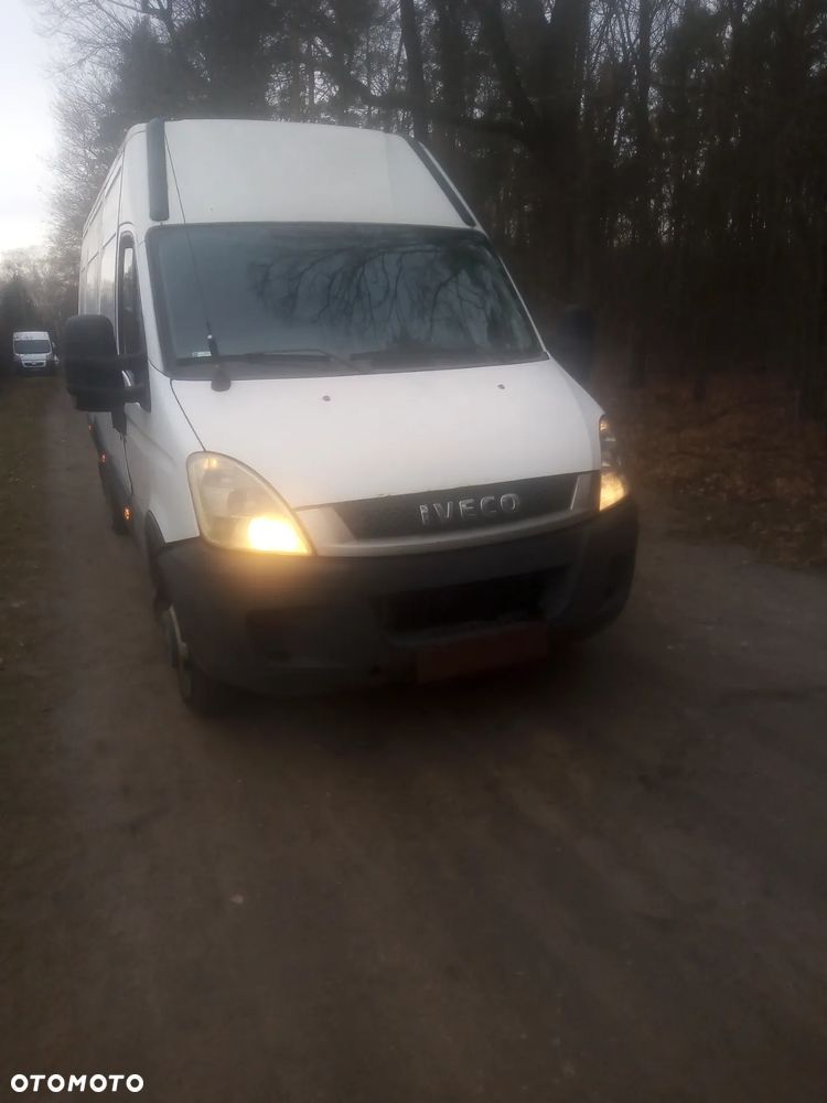 Iveco DAILY - 1