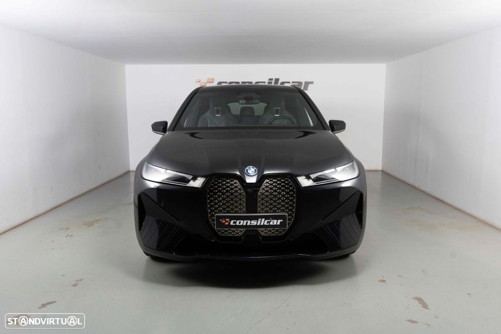 BMW iX xDrive 40 Pack Desportivo - 3