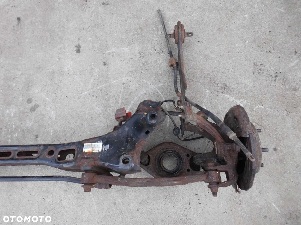 BELKA ZAWIESZENIE TYLNE WAHACZE ZWROTNICE TARCZE TYŁ KIA CEED II HYUNDAI I30 II - 5