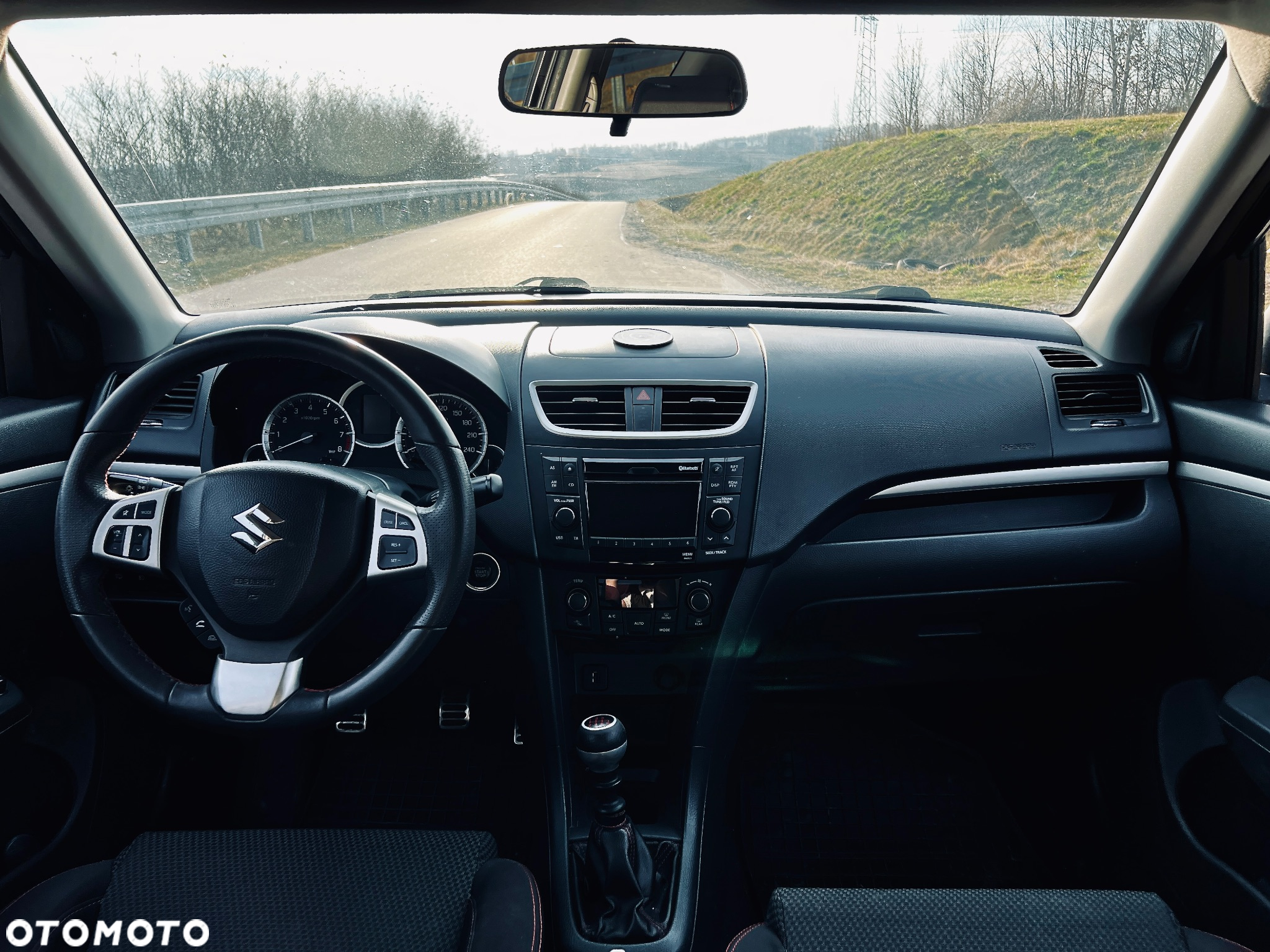 Suzuki Swift 1.6 Sport - 12