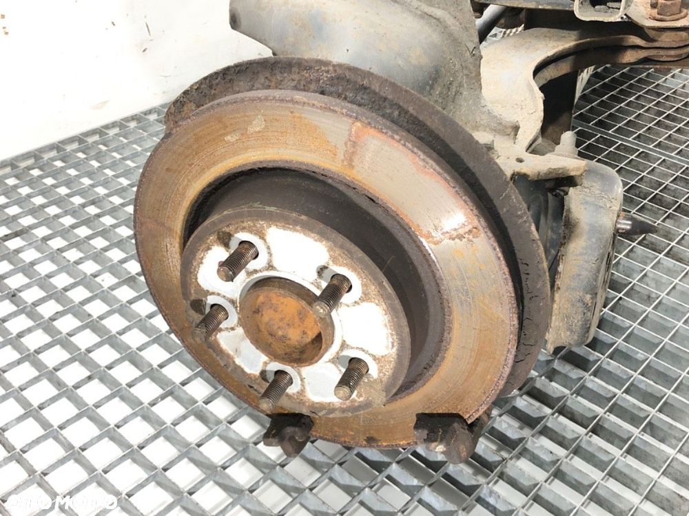 BELKA TYŁ  VOLVO C30 (533) 2006 - 2013 1.6 D2 84 kW [115 KM] olej napędowy 2010 - 2012 - 4