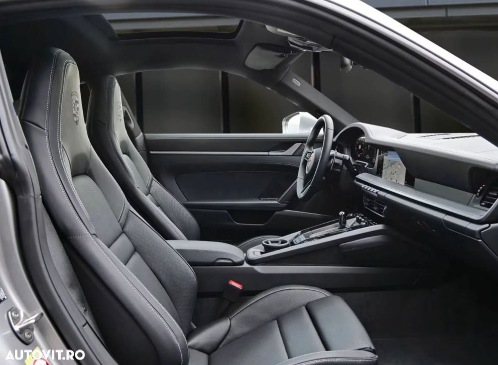 Porsche 911 4S PDK - 8