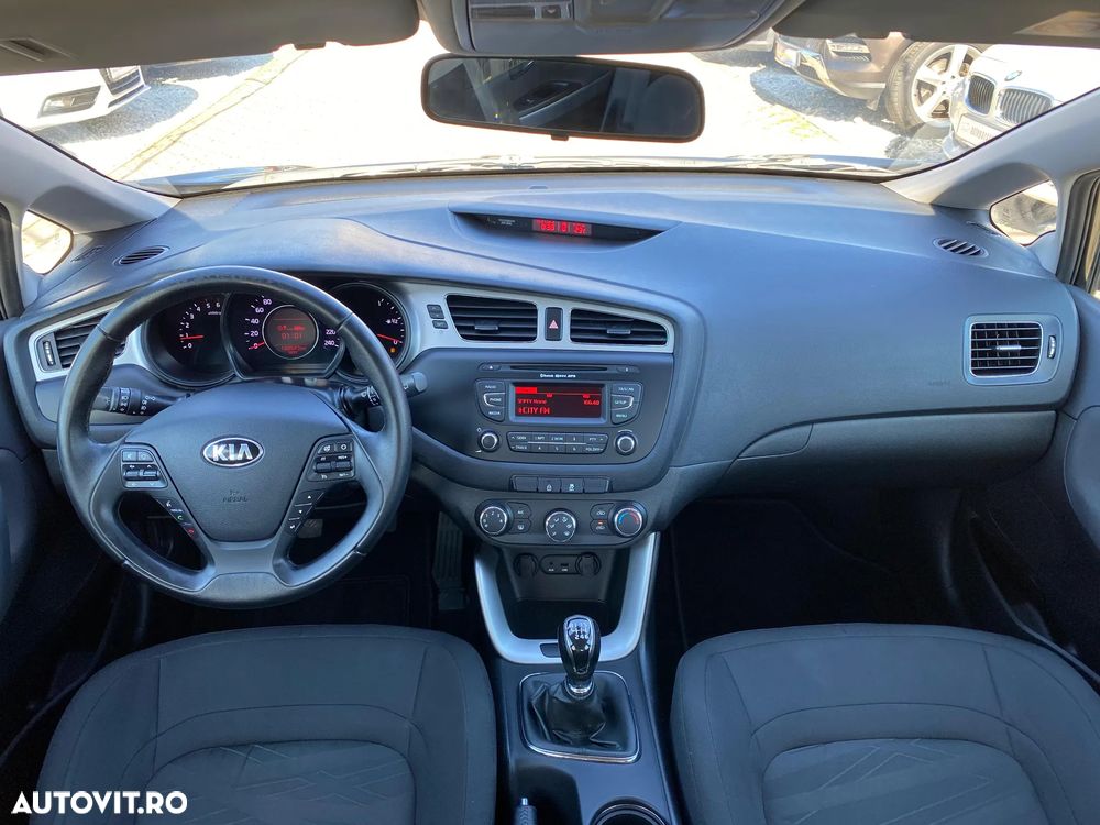 Kia Ceed - 15