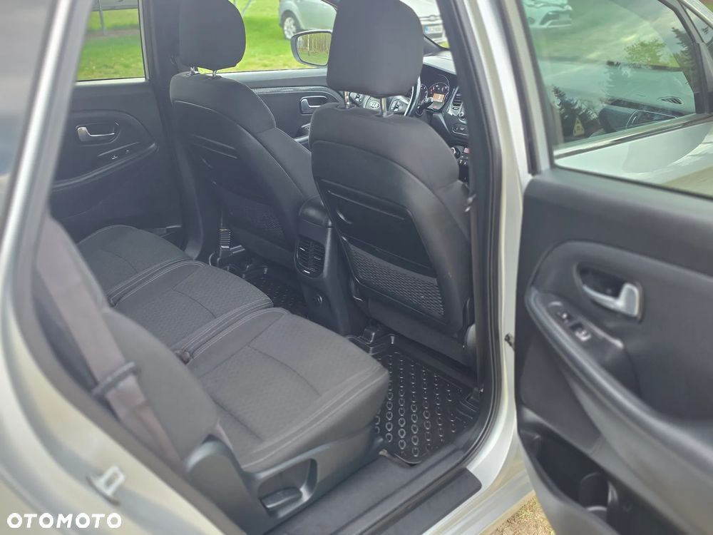 Kia Carens 1.6 GDI Business Line 7os EU6 - 16