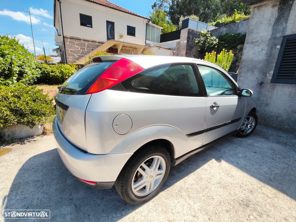 Ford Focus 1.8 TDdi Trend - 3