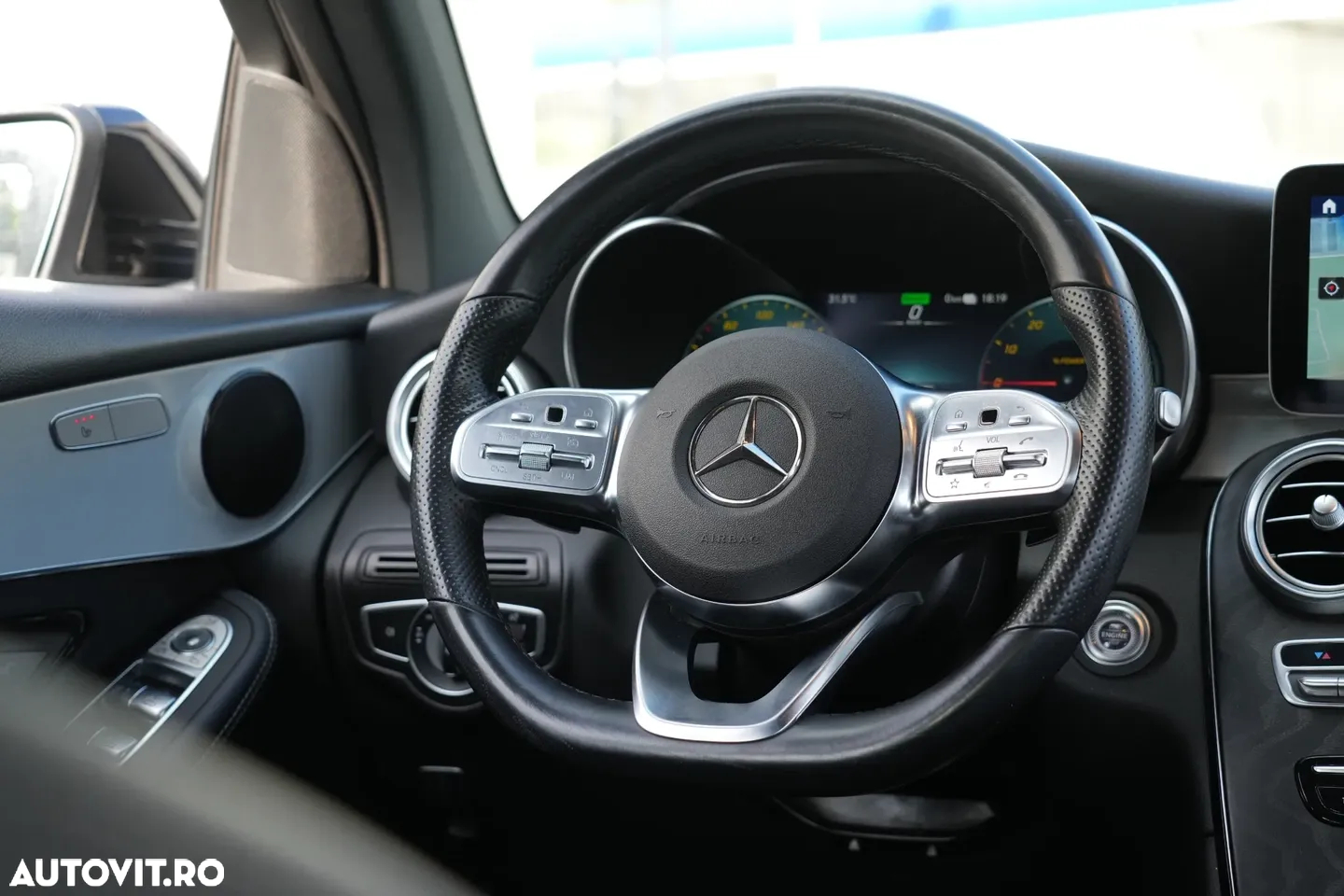 Mercedes-Benz GLC Coupe 300 e 4Matic 9G-TRONIC AMG Line Plus - 10
