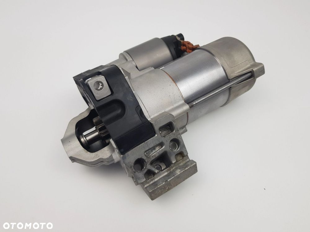 Rozrusznik BMW G20 G30 G01 G02 B57 3.0d 8490093 - 6