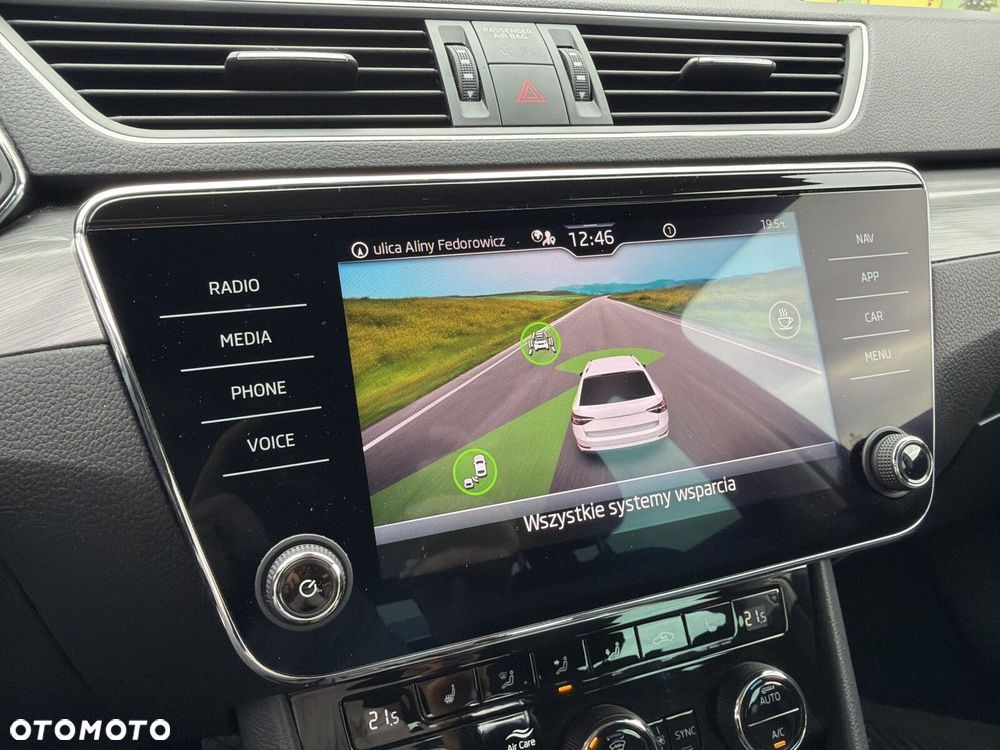 Skoda Superb 2.0 TSI Style DSG - 25