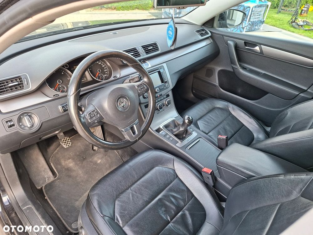 Volkswagen Passat 2.0 TDI 4Mot Highline - 10
