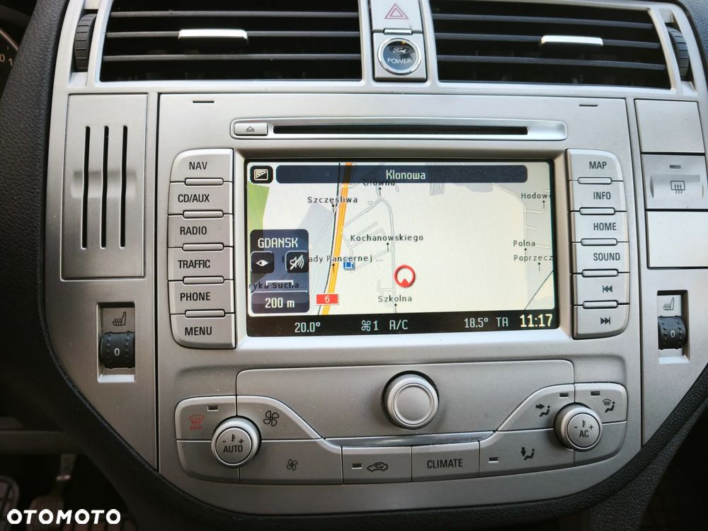 Ford Kuga 2.0 TDCi 2x4 Champions Edition - 24