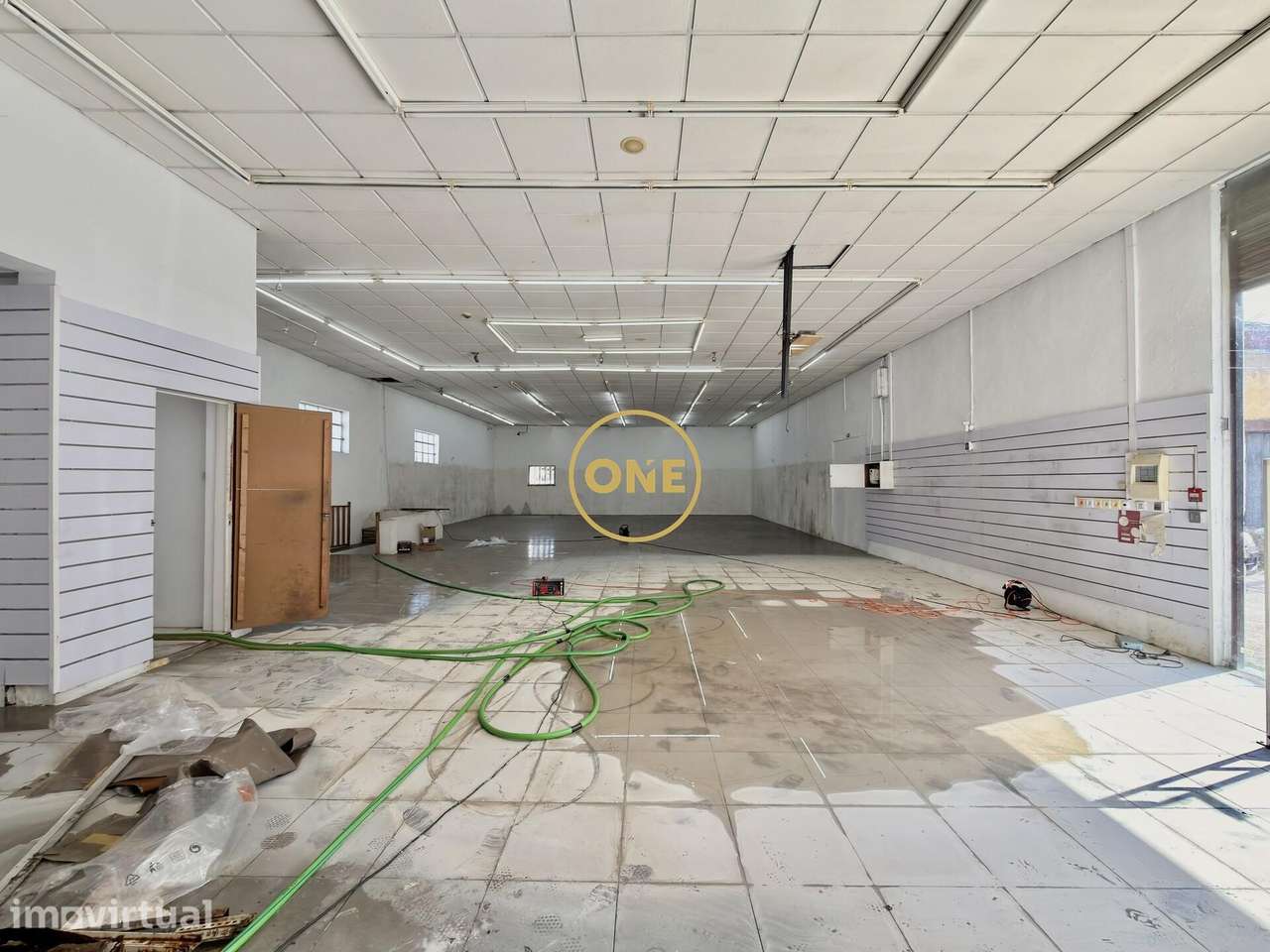 Imóvel comercial com 340 m2 no centro de Torres Vedras - Grande imagem: 5/17