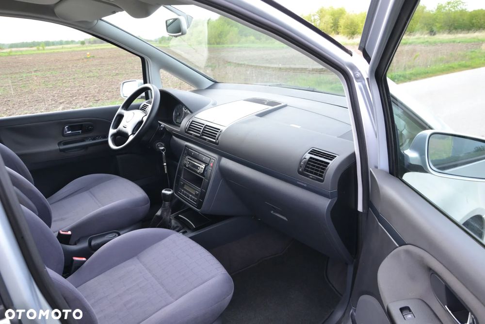 Seat Alhambra 2.0i Comfort - 26