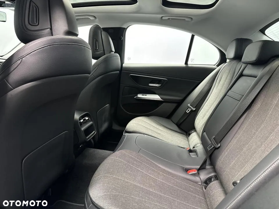 Mercedes-Benz Klasa E 220 d 9G-TRONIC - 9