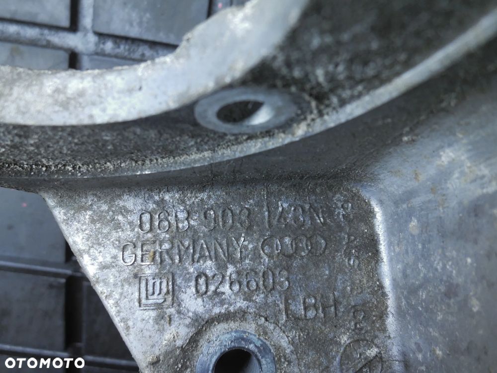 VW PASSAT B5 FL 1.8T PODPORA OSPRZĘTU 06B903143N - 2