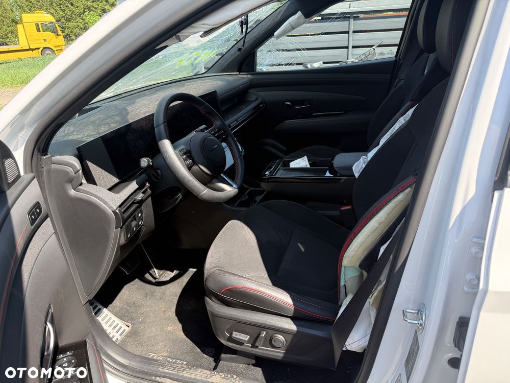 Hyundai Tucson 1.6 T-GDi HEV 2WD N Line - 26