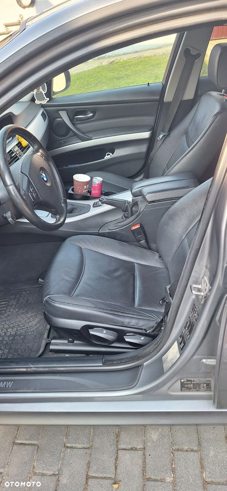 BMW Seria 3 320d - 6