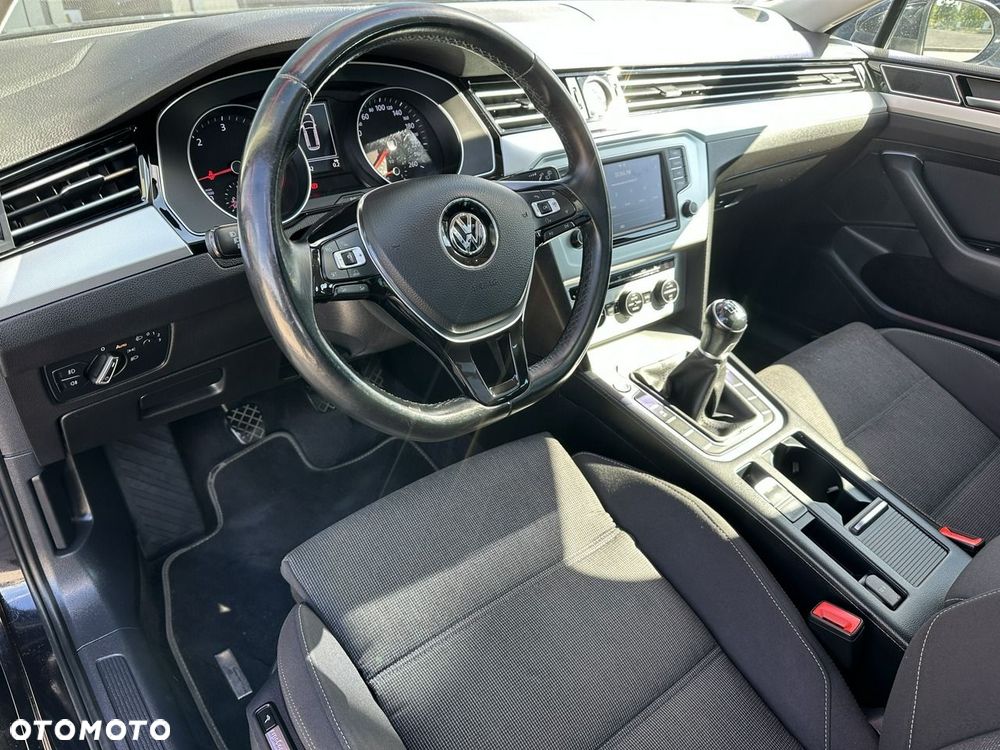 Volkswagen Passat Variant 2.0 TDI BMT Comfortline - 10