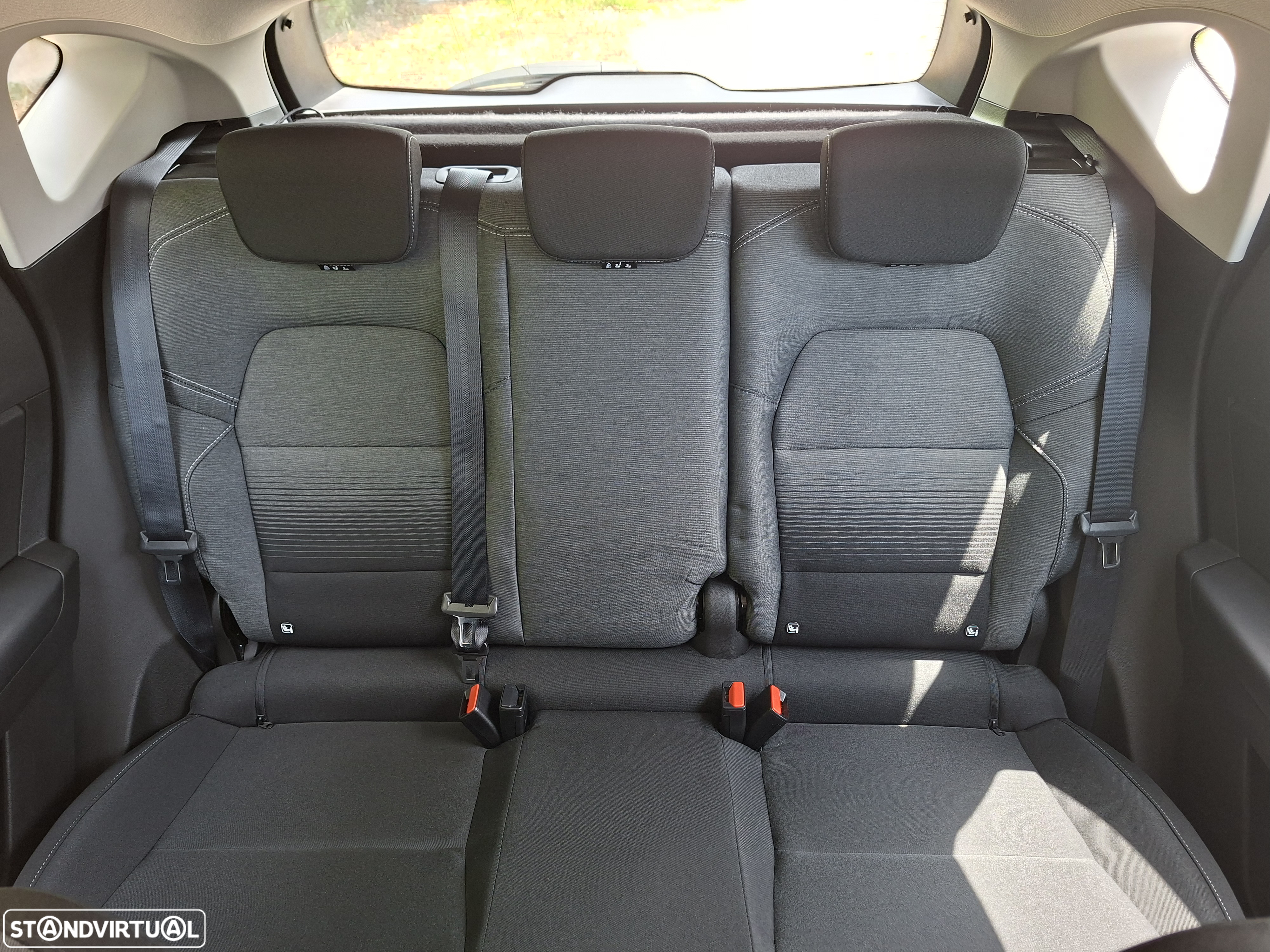 Renault Captur 1.5 dCi Exclusive EDC - 27