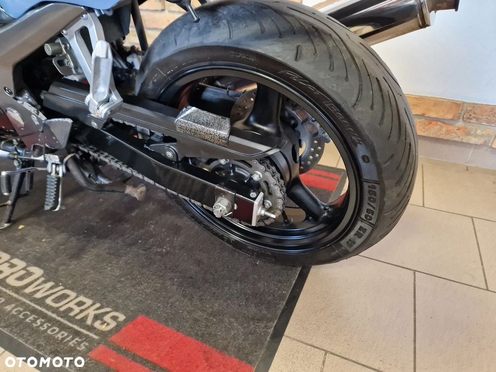 Kawasaki ZR - 17