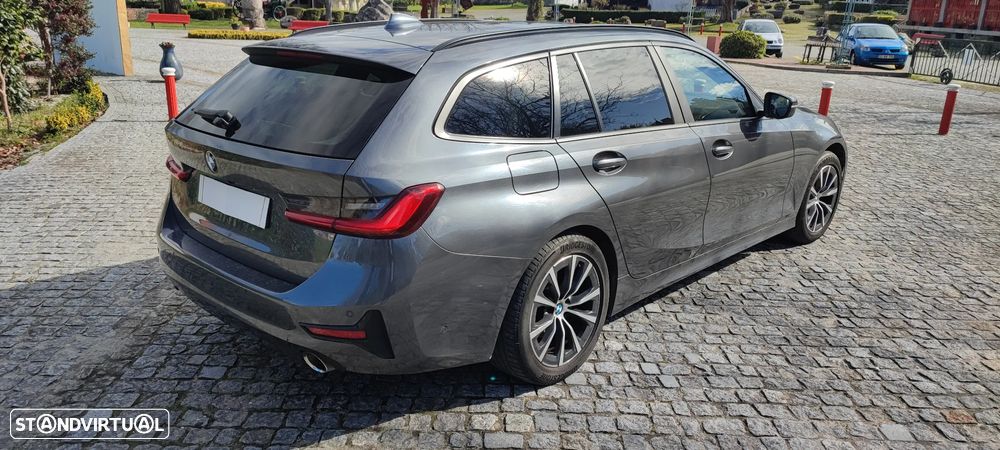 BMW 320 d Touring xDrive Advantage Auto - 3