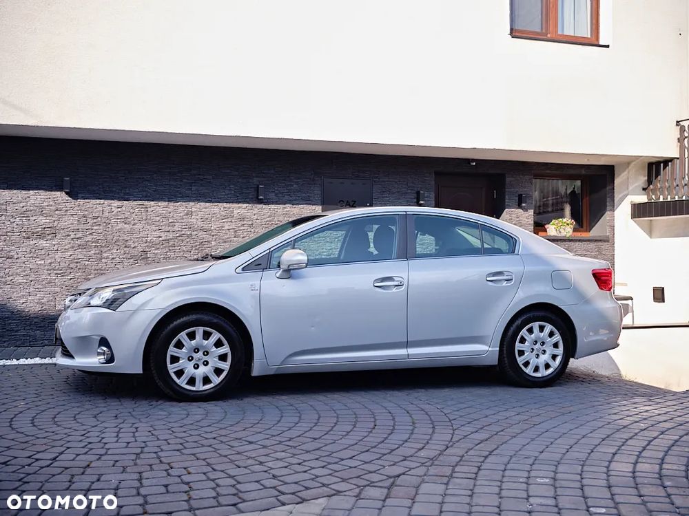 Toyota Avensis 1.8 Luna - 3