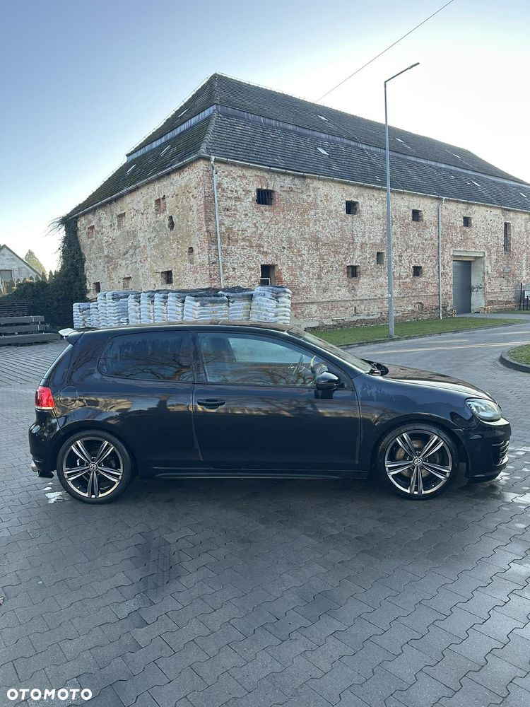 Volkswagen Golf - 8