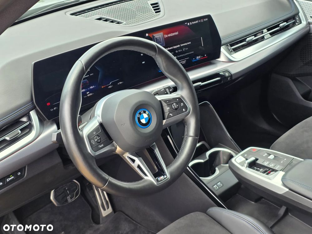 BMW iX1 xDrive30 66.5kWh M Sport - 15