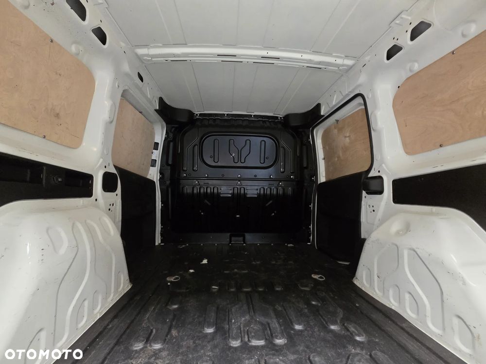 Fiat Doblo Kombi 1.6 MJ Active - 29