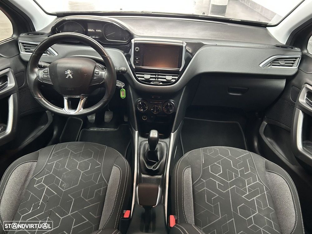 Peugeot 2008 - 9