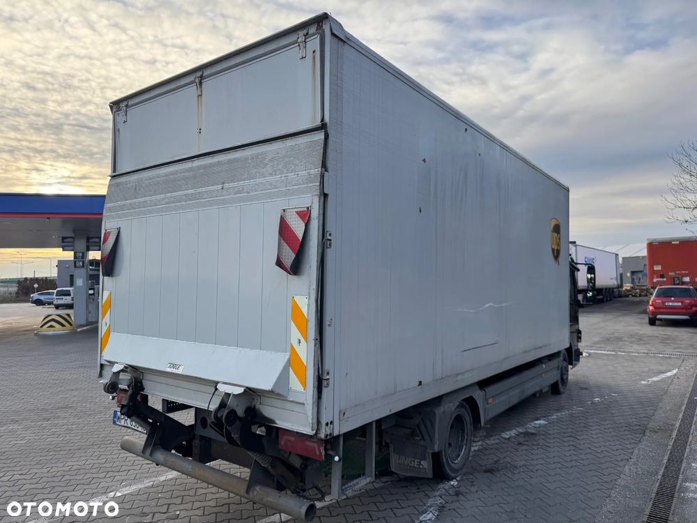 Mercedes-Benz ATEGO - 8