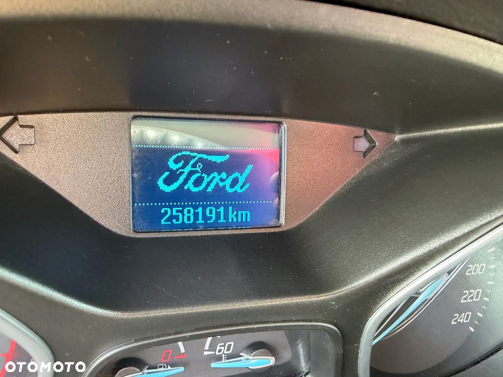 Ford Focus - 25