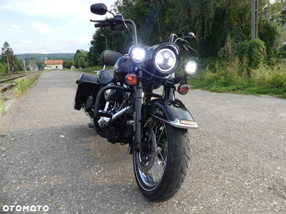 Harley-Davidson Touring Road King - 16
