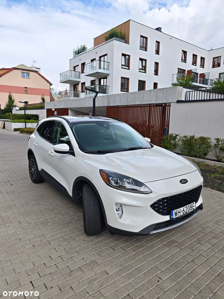 Ford Kuga - 2