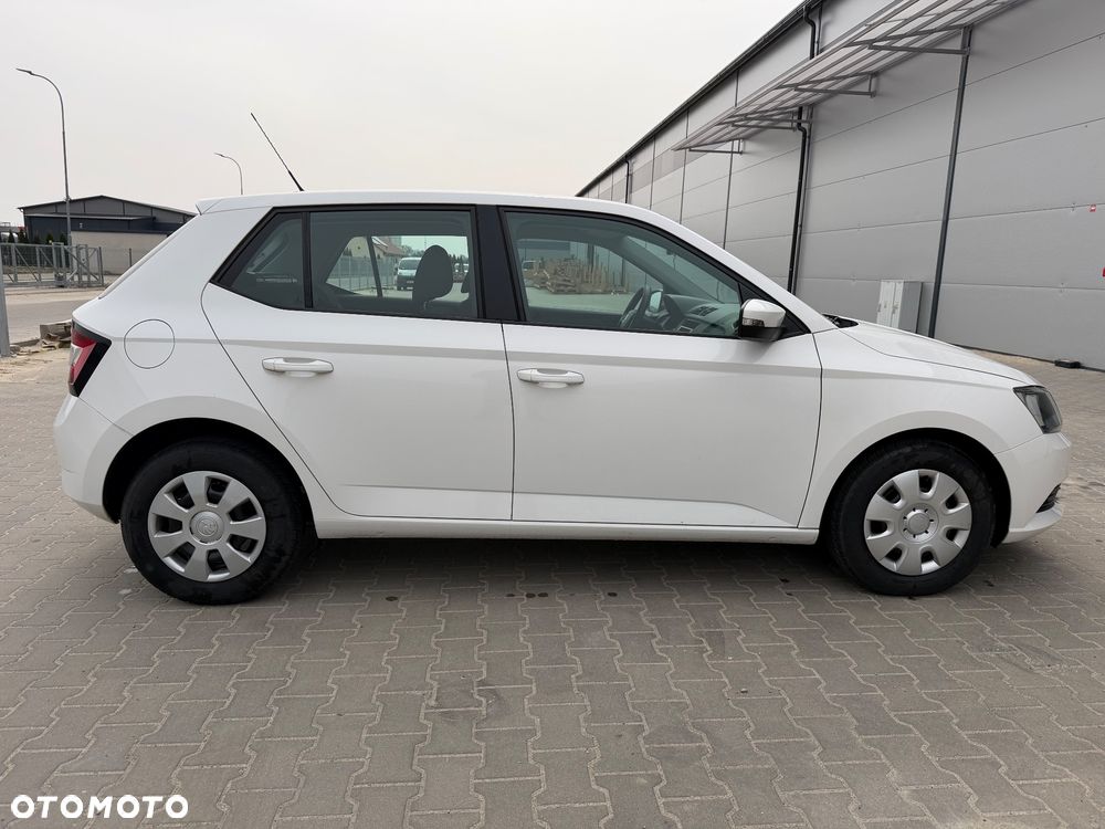Skoda Fabia 1.2 TSI Active - 8