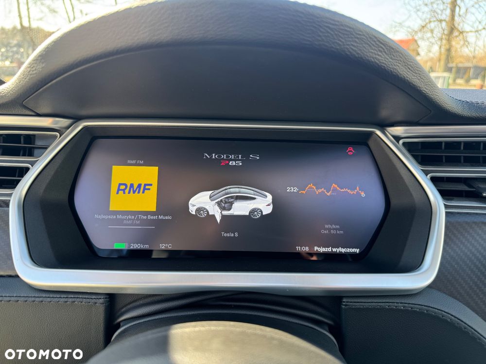 Tesla Model S Performance - 29