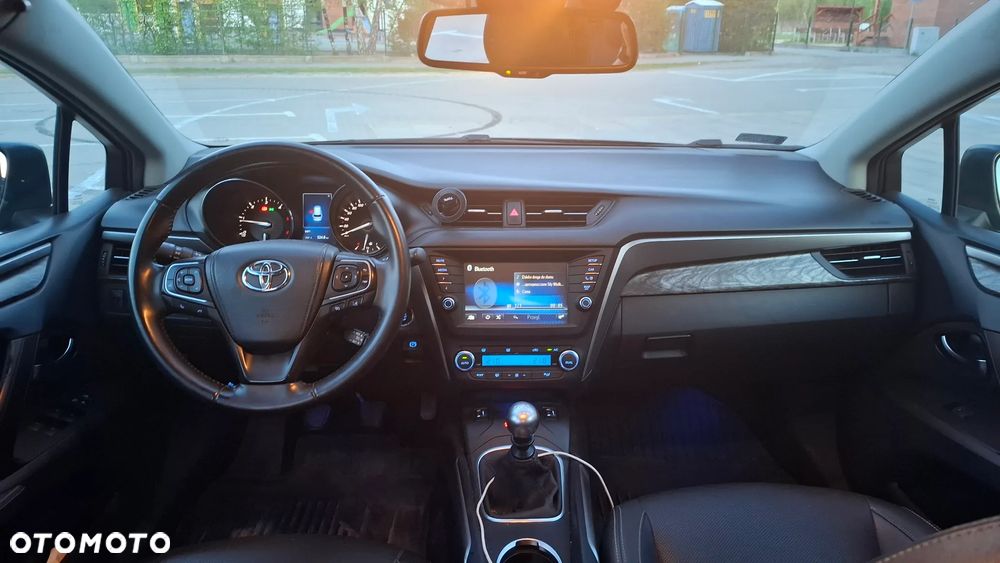 Toyota Avensis 2.0 D-4D Prestige - 13