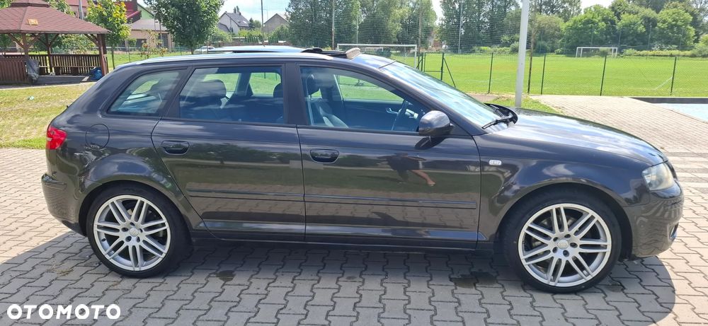 Audi A3 Sportback 2.0 TDI quattro Ambition - 4