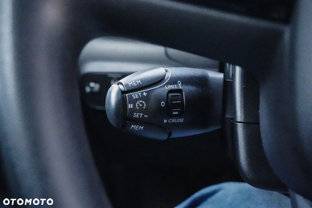 Citroën C3 1.2 PureTech Shine - 31