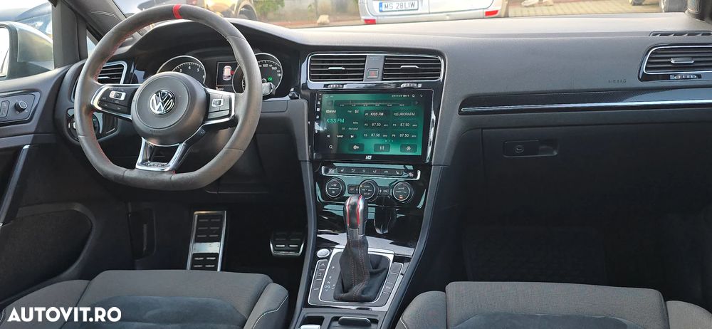 Volkswagen Golf - 13