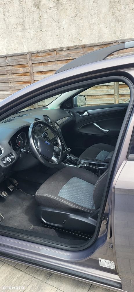 Ford Mondeo 1.6 TDCi Titanium - 9