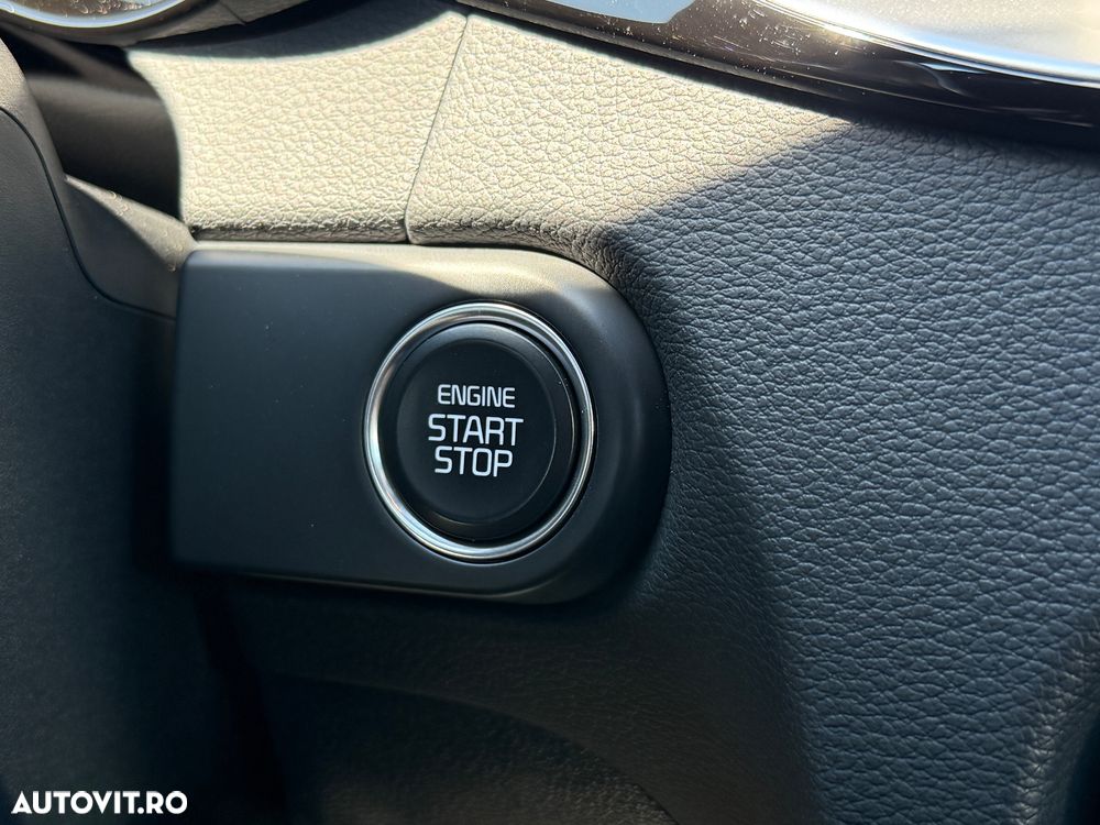 Kia Ceed - 8