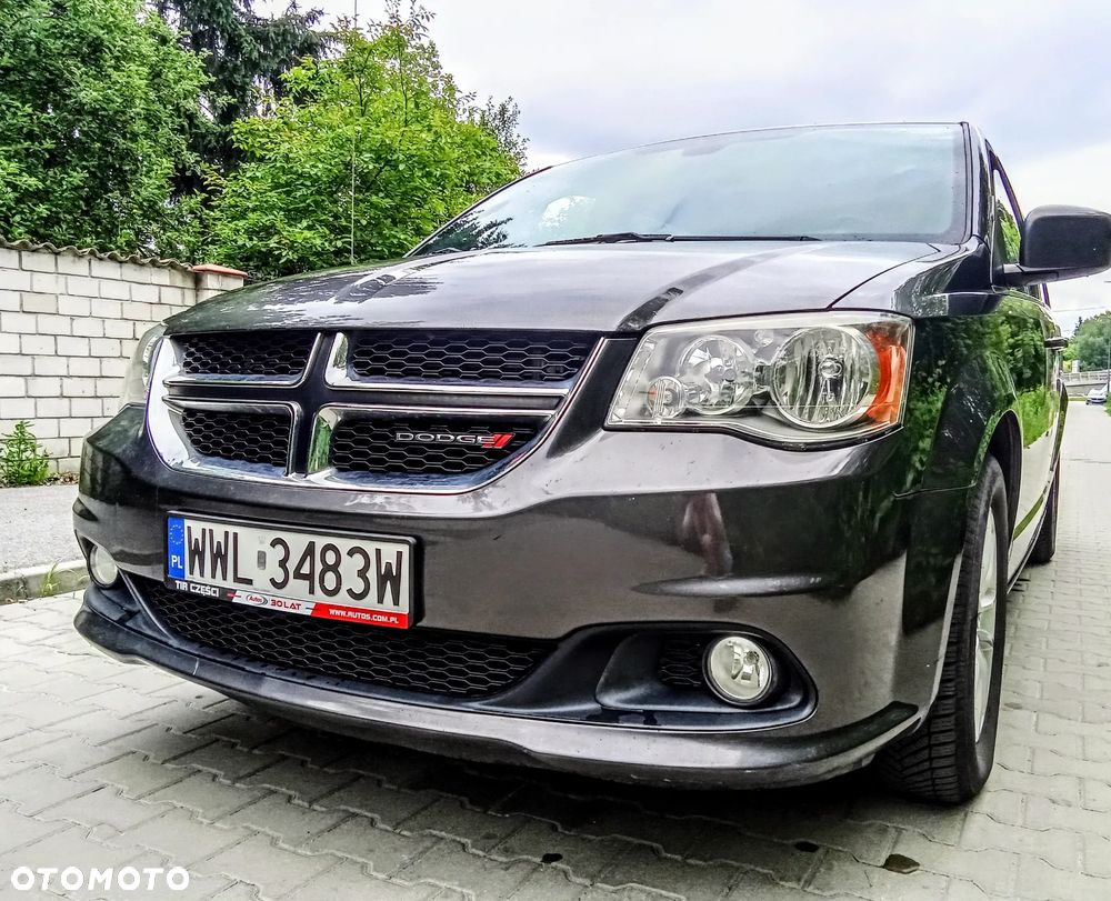 Dodge Grand Caravan - 16