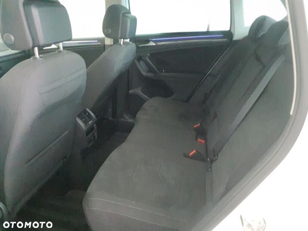 Volkswagen Tiguan 2.0 TSI 4Mot Elegance DSG - 9