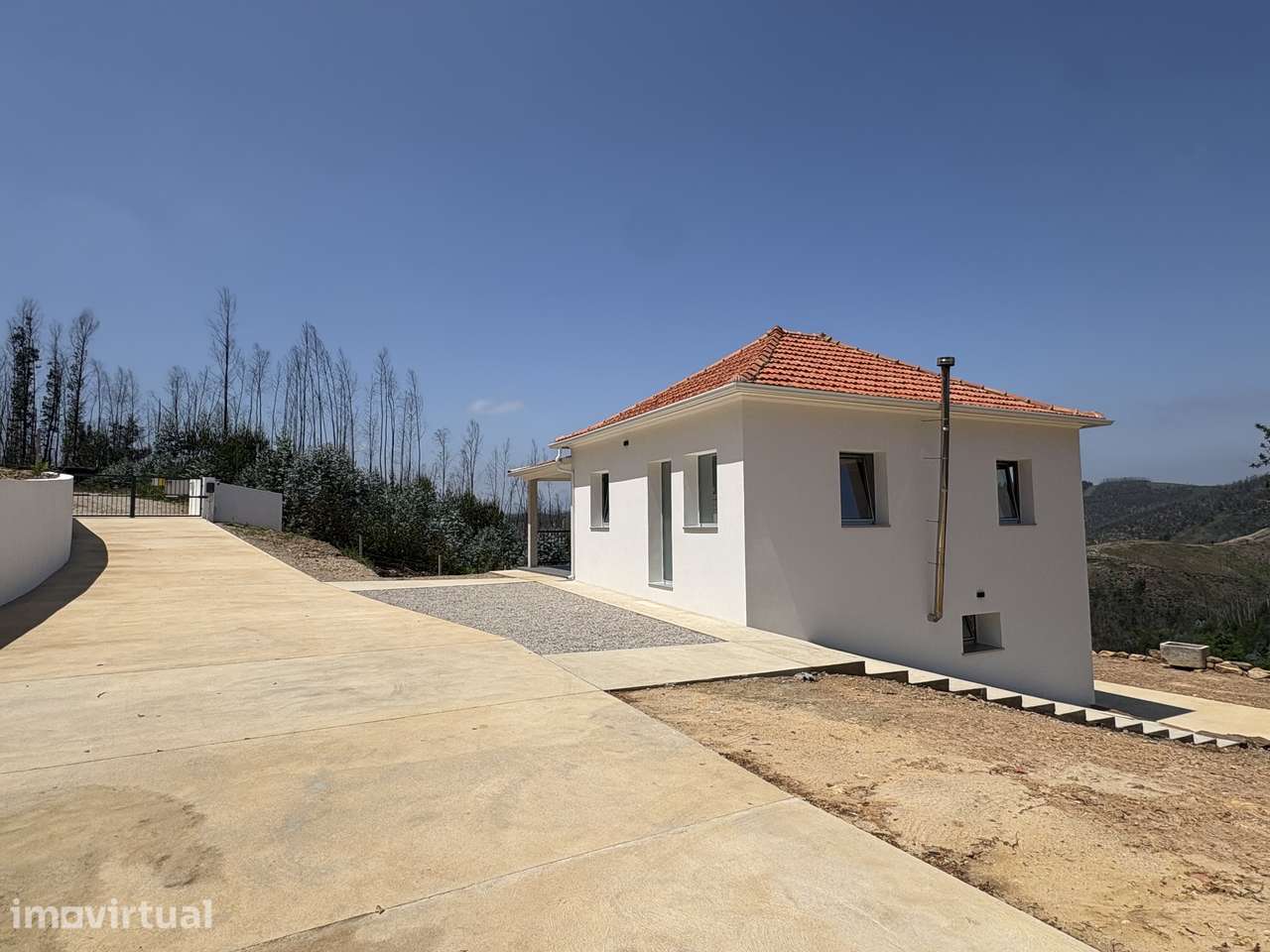 Moradia T3 em PRÉSTIMO, Águeda. Pronta Habitar! - Grande imagem: 4/25