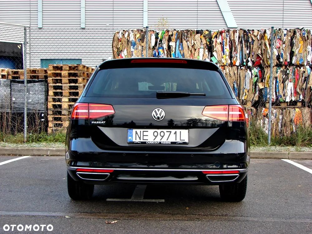 Volkswagen Passat Variant 2.0 TDI SCR DSG Highline - 16