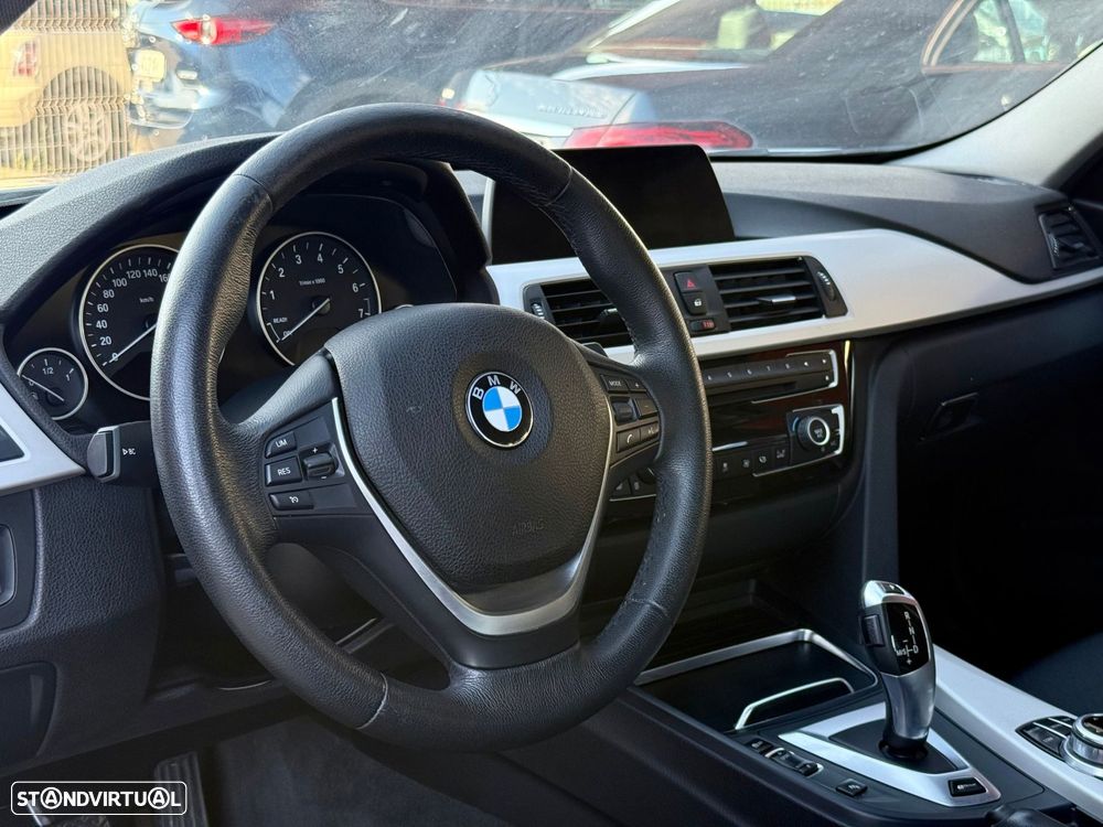 BMW 330 e iPerformance Advantage - 8